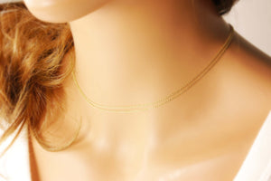 layering thin chain necklace